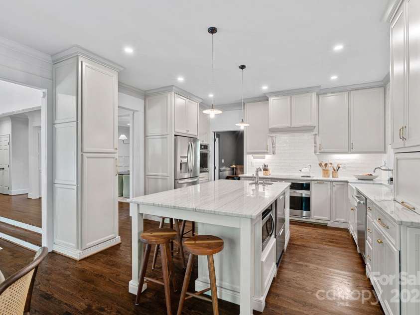 2915 Cross Country Road, Charlotte, NC 28270.  MLS# CAR4242703, YatesRealty ID 10669. 