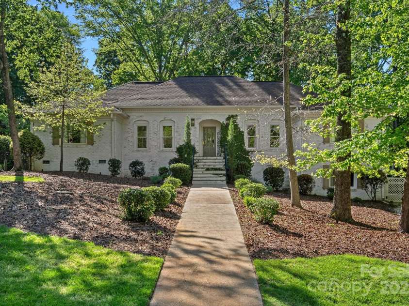 2915 Cross Country Road, Charlotte, NC 28270.  MLS# CAR4242703, YatesRealty ID 10669. 