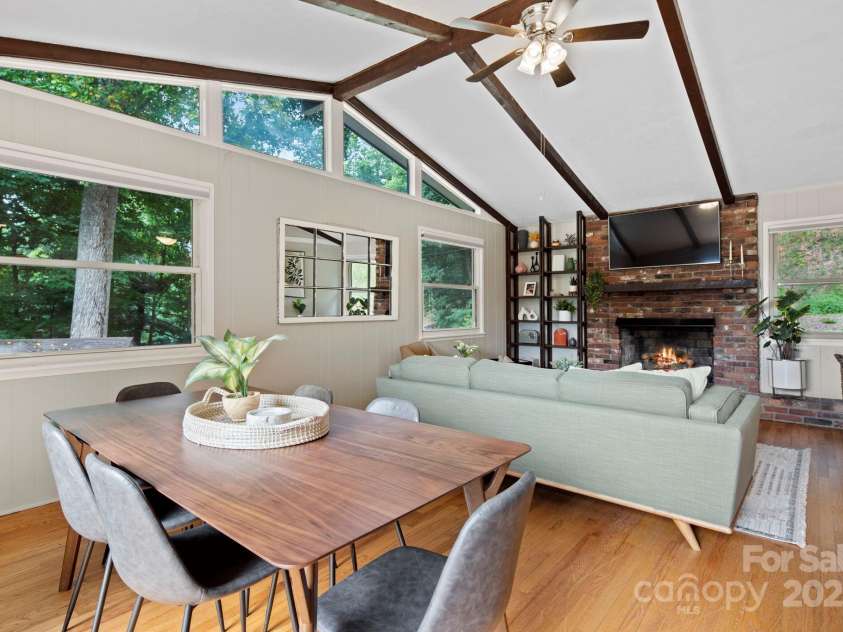 144 Laurel Road, Arden, NC 28704.  MLS# CAR4222135, YatesRealty ID 1067. 