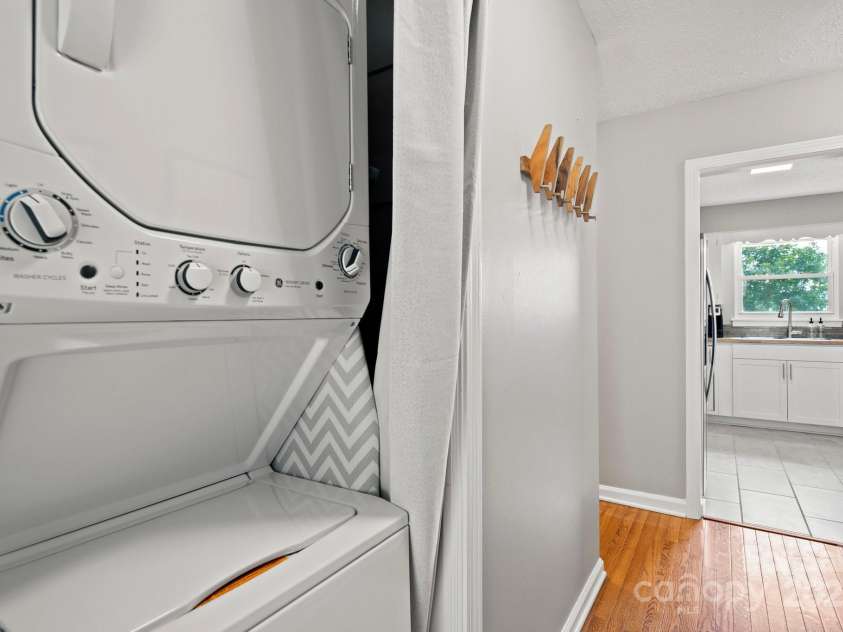 144 Laurel Road, Arden, NC 28704.  MLS# CAR4222135, YatesRealty ID 1067. 