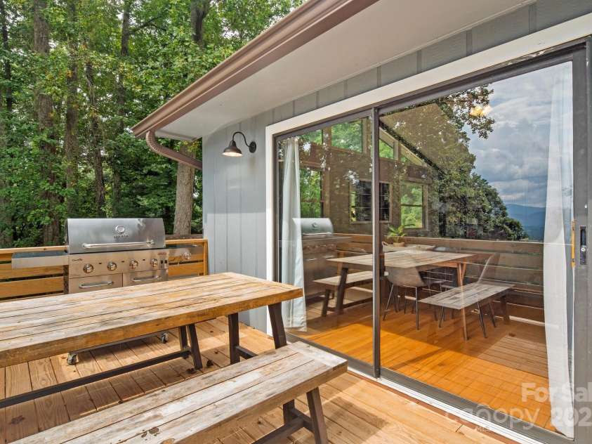 144 Laurel Road, Arden, NC 28704.  MLS# CAR4222135, YatesRealty ID 1067. 