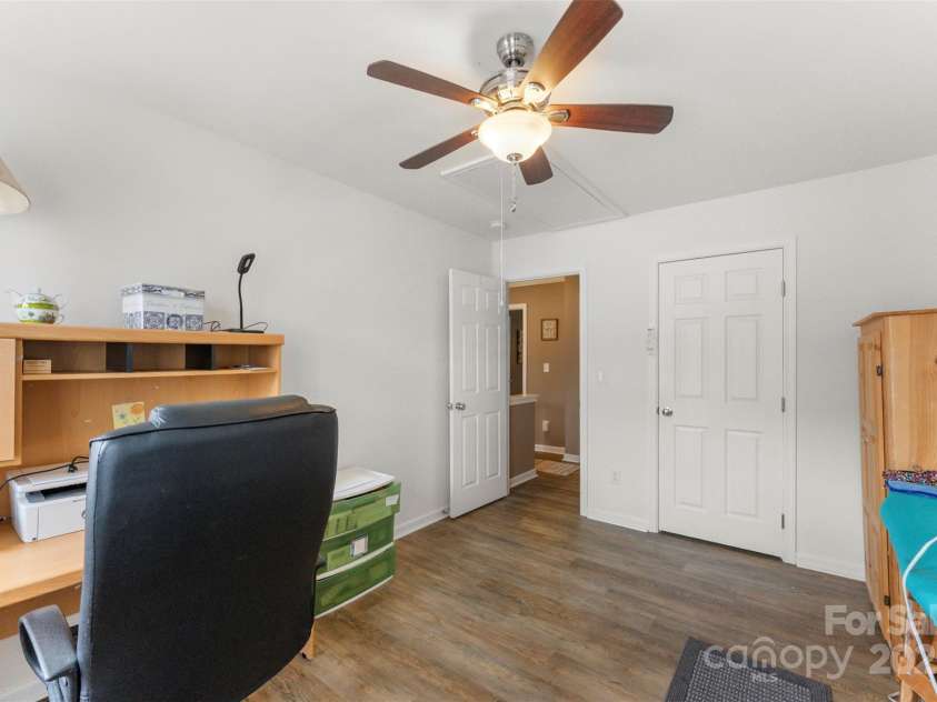 370 Battery Circle, Clover, SC 29710.  MLS# CAR4309546, YatesRealty ID 10671. 