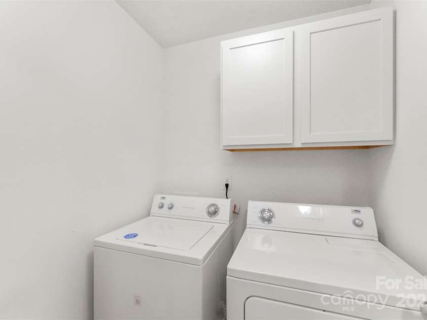 370 Battery Circle, Clover, SC 29710.  MLS# CAR4309546, YatesRealty ID 10671. Laundry room located on upper level in the hallway