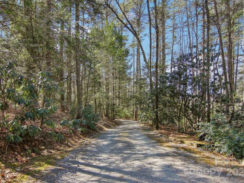 380 Cedar Lane, Brevard, NC 28712.  MLS# CAR4227901, YatesRealty ID 10673. 
