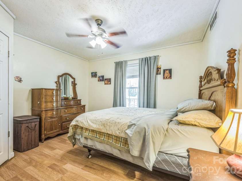 148 Whirlwind Drive, Whittier, NC 28789.  MLS# CAR4250468, YatesRealty ID 10674. 