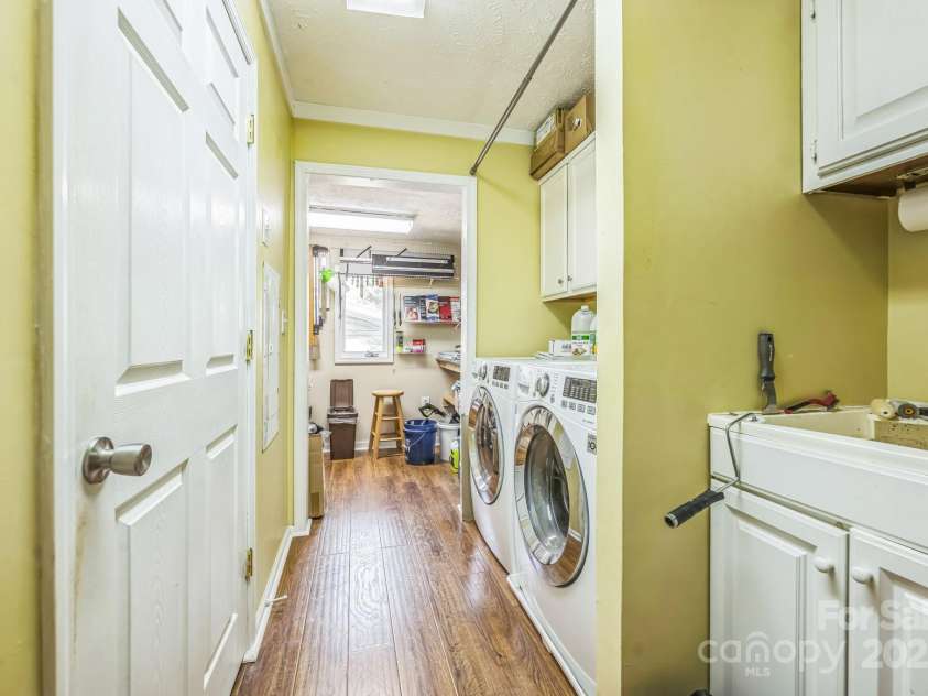 148 Whirlwind Drive, Whittier, NC 28789.  MLS# CAR4250468, YatesRealty ID 10674. 