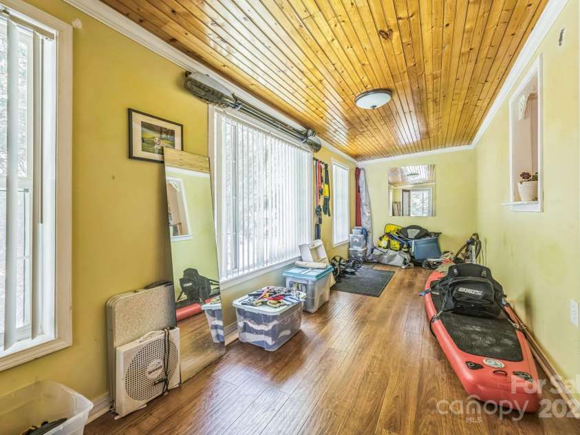 148 Whirlwind Drive, Whittier, NC 28789.  MLS# CAR4250468, YatesRealty ID 10674. 