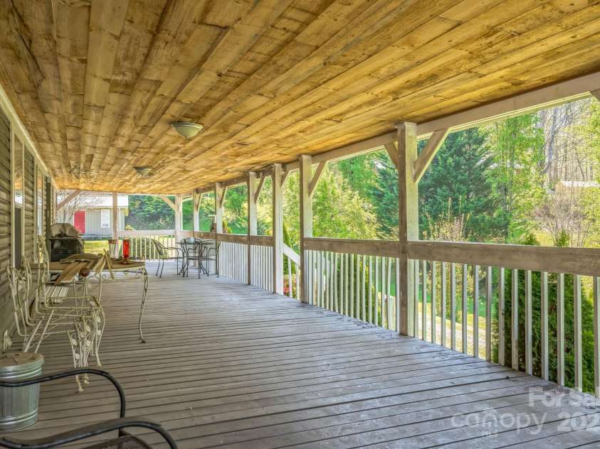 148 Whirlwind Drive, Whittier, NC 28789.  MLS# CAR4250468, YatesRealty ID 10674. 