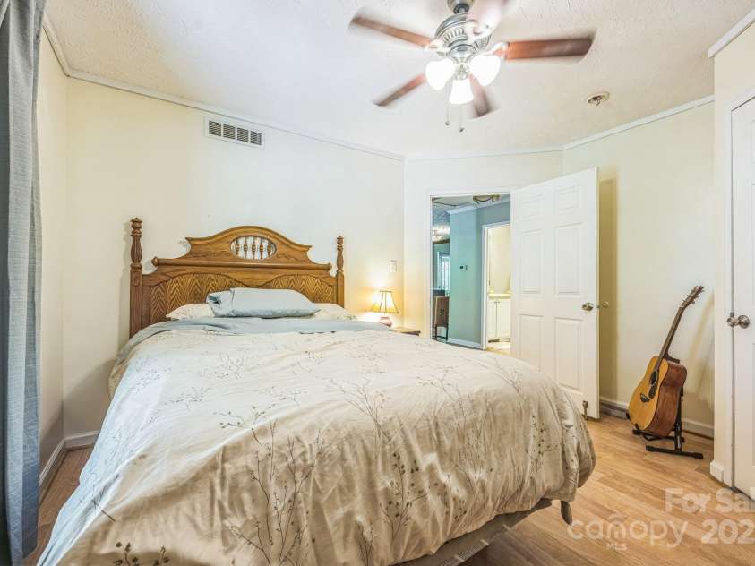 148 Whirlwind Drive, Whittier, NC 28789.  MLS# CAR4250468, YatesRealty ID 10674. 