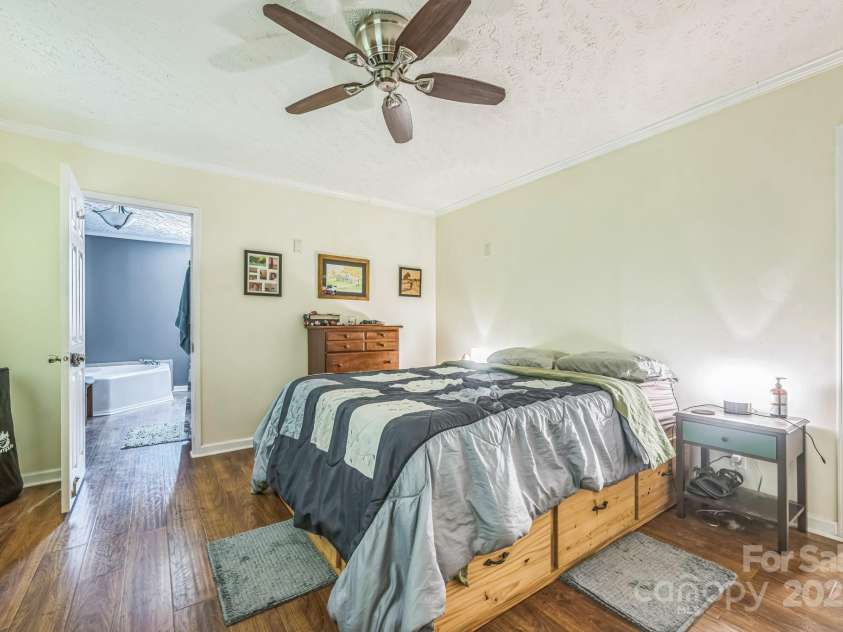 148 Whirlwind Drive, Whittier, NC 28789.  MLS# CAR4250468, YatesRealty ID 10674. 