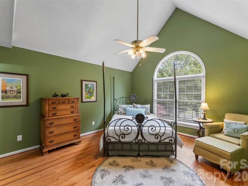 4617 Harbor View Terrace, Morganton, NC 28655.  MLS# CAR4299369, YatesRealty ID 10676. 