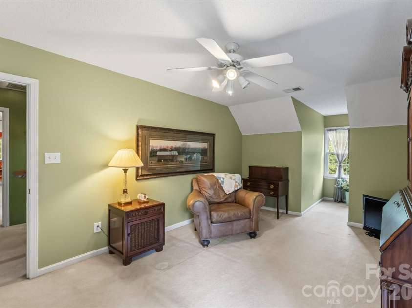 4617 Harbor View Terrace, Morganton, NC 28655.  MLS# CAR4299369, YatesRealty ID 10676. 