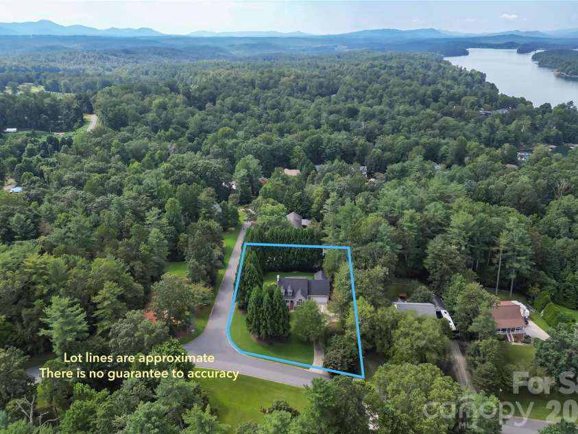 4617 Harbor View Terrace, Morganton, NC 28655.  MLS# CAR4299369, YatesRealty ID 10676. 