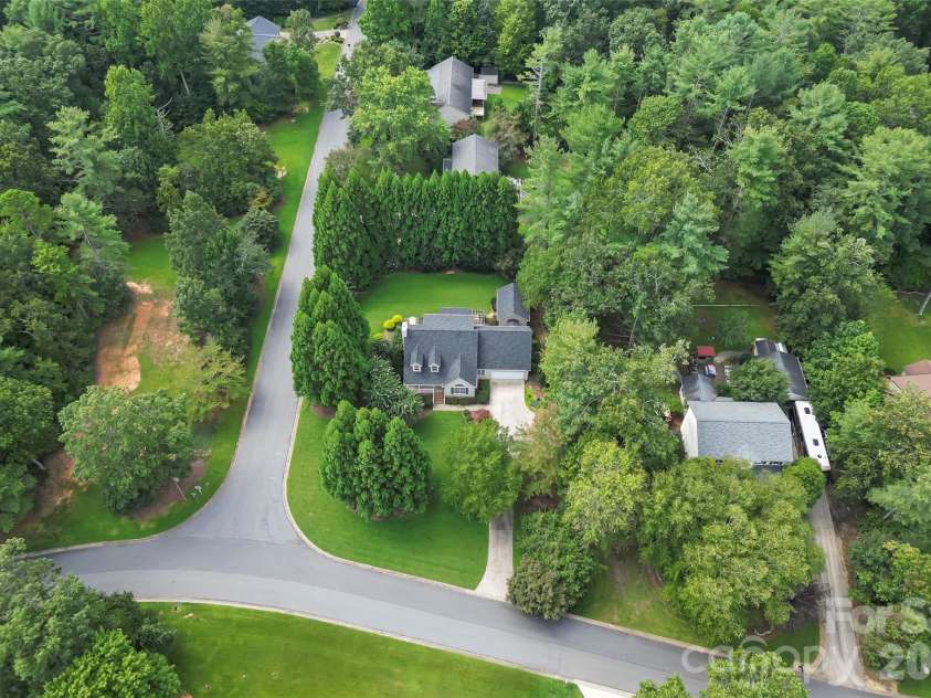 4617 Harbor View Terrace, Morganton, NC 28655.  MLS# CAR4299369, YatesRealty ID 10676. 