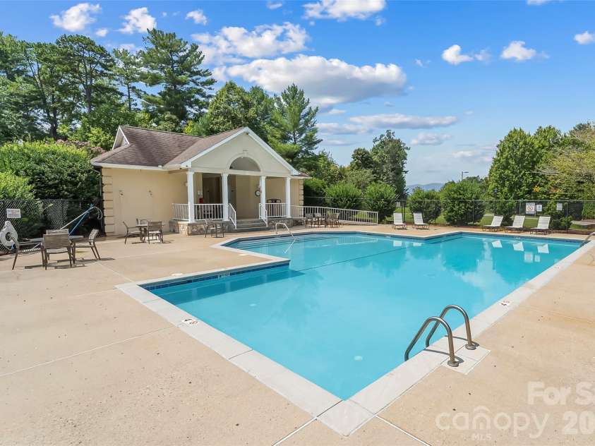 4617 Harbor View Terrace, Morganton, NC 28655.  MLS# CAR4299369, YatesRealty ID 10676. Pool