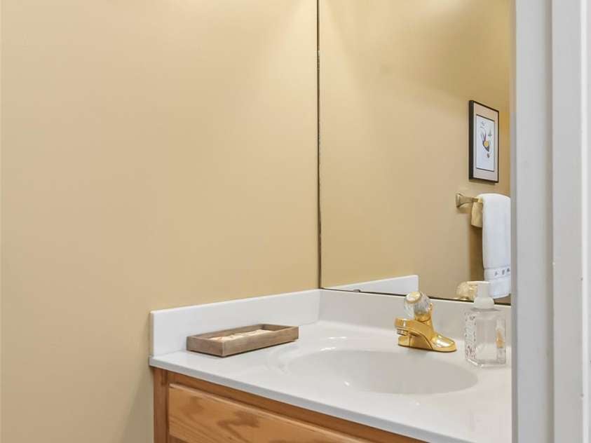 4617 Harbor View Terrace, Morganton, NC 28655.  MLS# CAR4299369, YatesRealty ID 10676. Powder room