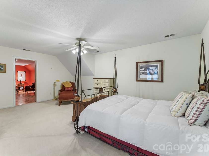 4617 Harbor View Terrace, Morganton, NC 28655.  MLS# CAR4299369, YatesRealty ID 10676. Upper bedroom #1
