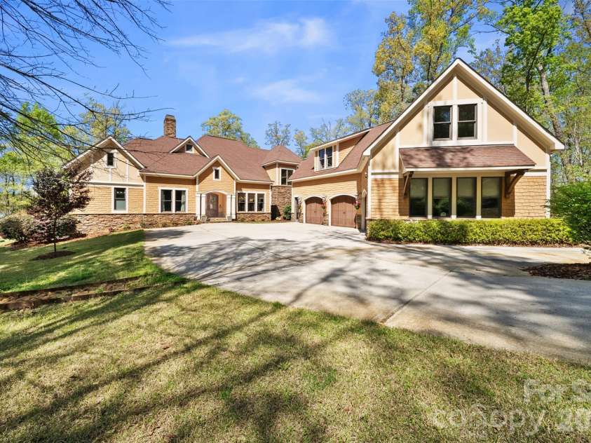2312 Rocky Cove Lane, Denton, NC 27239.  MLS# CAR4368456, YatesRealty ID 10677. 