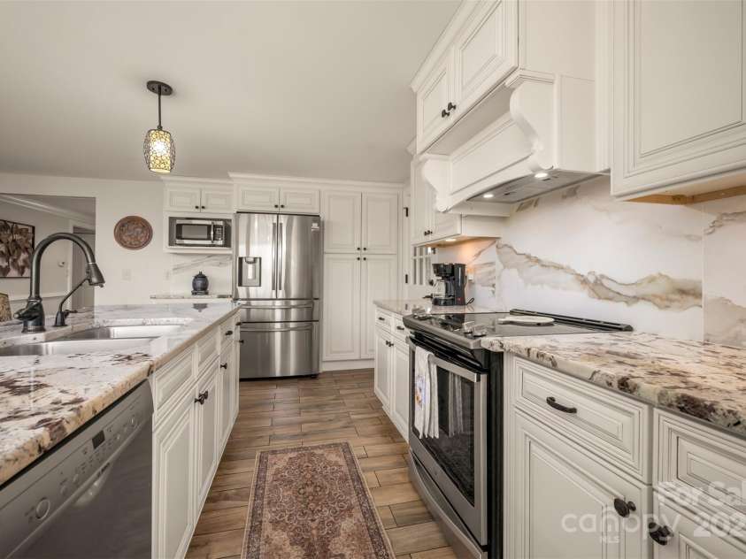 354 Jasmine Lane, Tryon, NC 28782.  MLS# CAR4252760, YatesRealty ID 10677. 