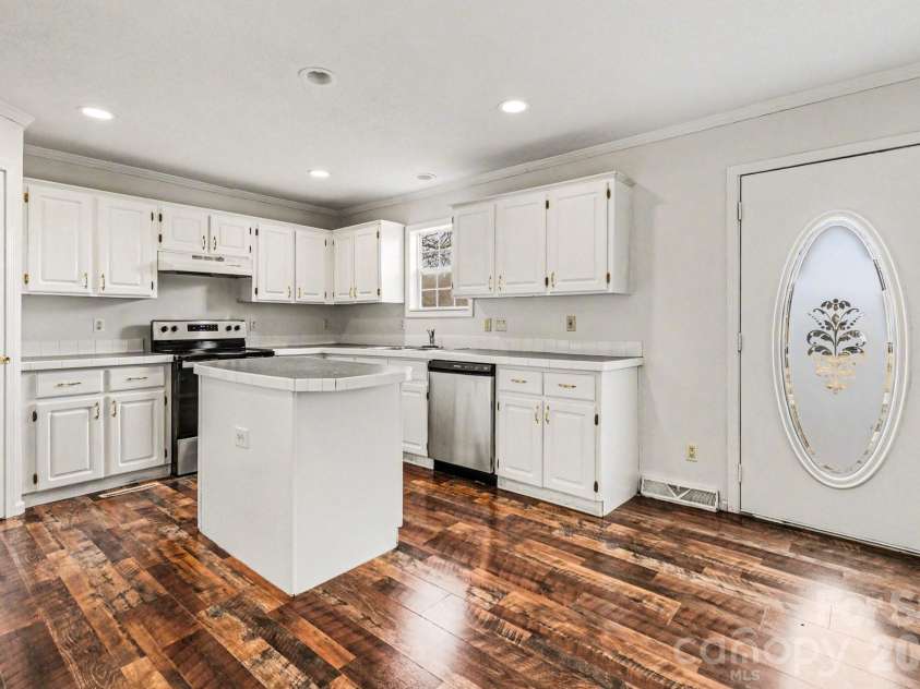 508 Bridgestone Lane, Rock Hill, SC 29730.  MLS# CAR4344030, YatesRealty ID 10678. 