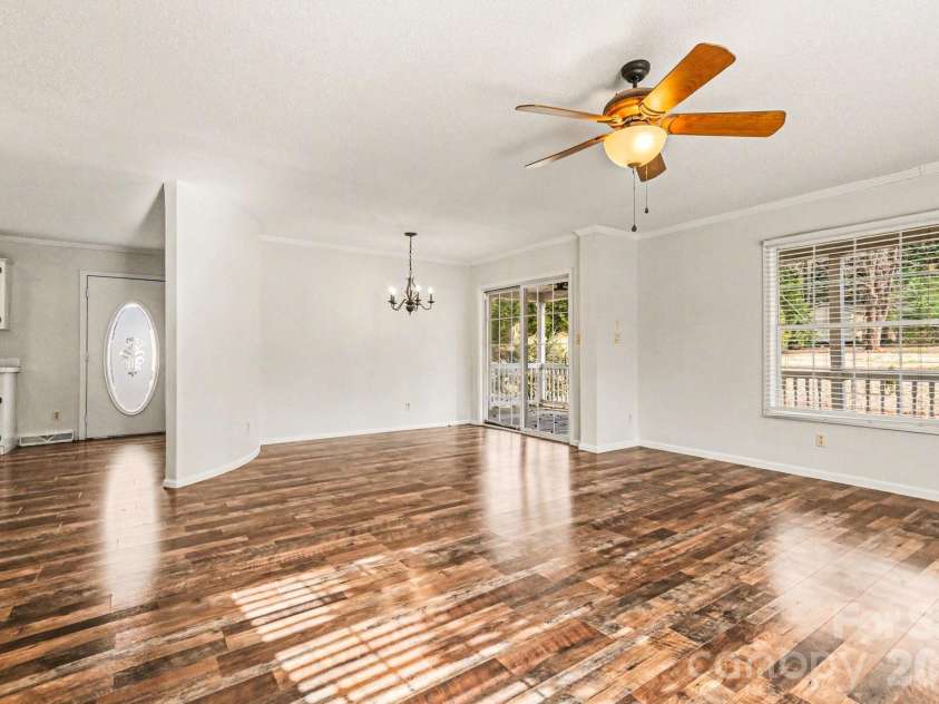 508 Bridgestone Lane, Rock Hill, SC 29730.  MLS# CAR4344030, YatesRealty ID 10678. 