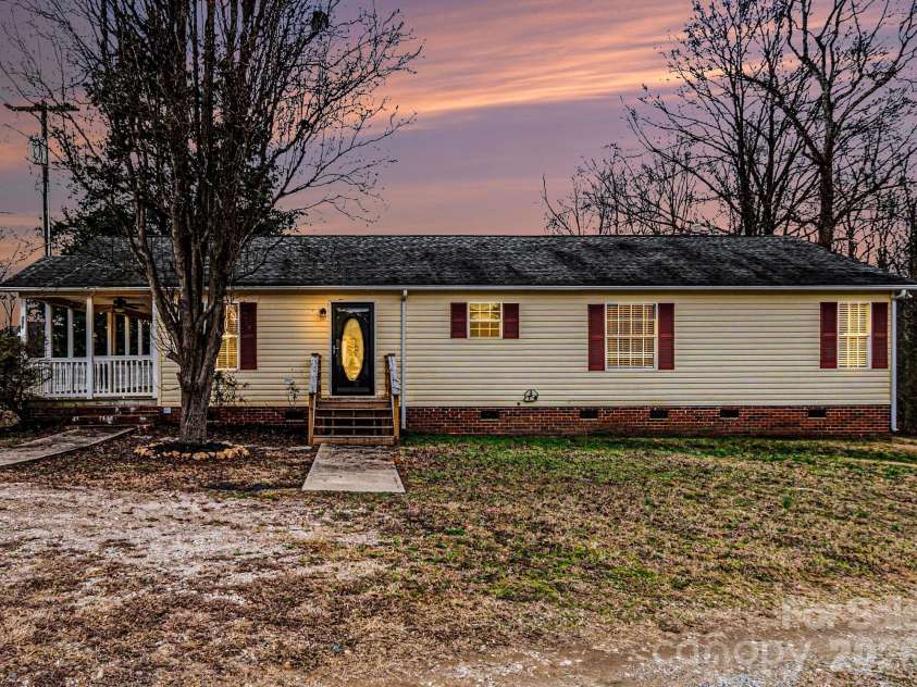508 Bridgestone Lane, Rock Hill, SC 29730.  MLS# CAR4344030, YatesRealty ID 10678. 