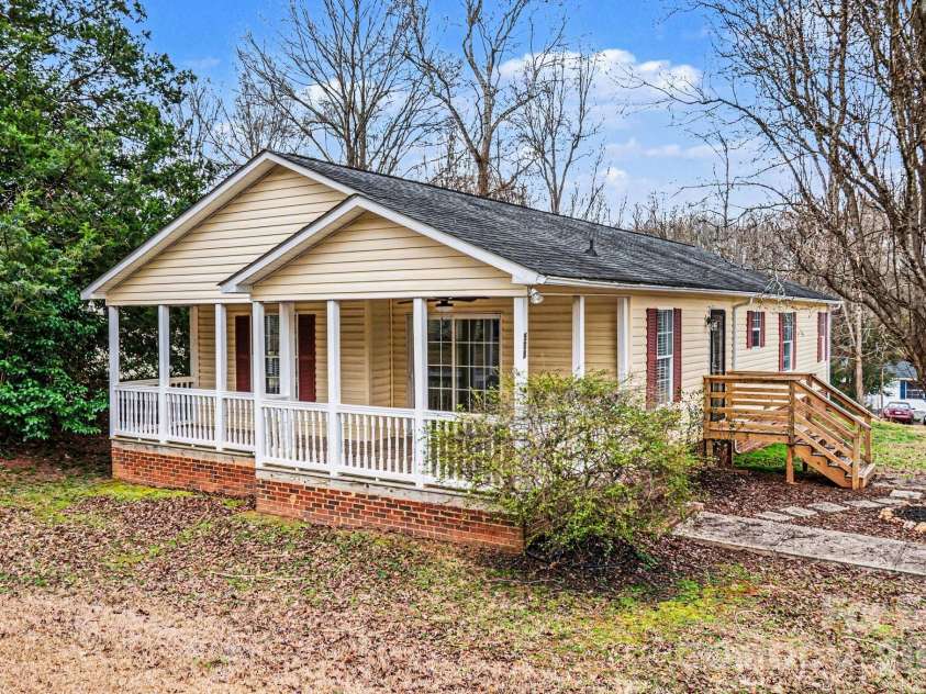 508 Bridgestone Lane, Rock Hill, SC 29730.  MLS# CAR4344030, YatesRealty ID 10678. 