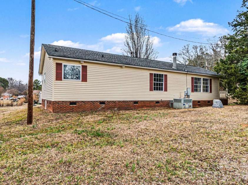 508 Bridgestone Lane, Rock Hill, SC 29730.  MLS# CAR4344030, YatesRealty ID 10678. 