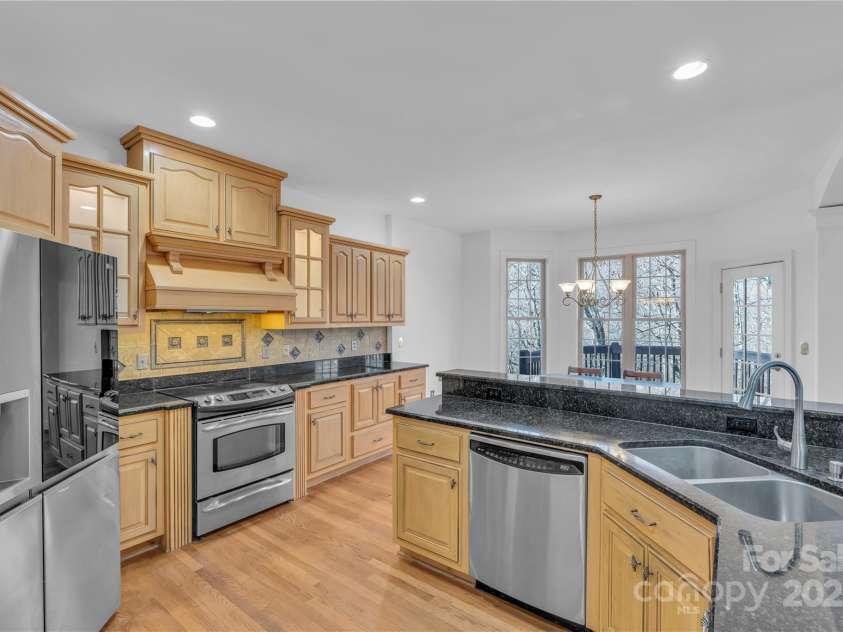 20 Moccasin Flower Trail, Landrum, SC 29356.  MLS# CAR4328133, YatesRealty ID 1068. 