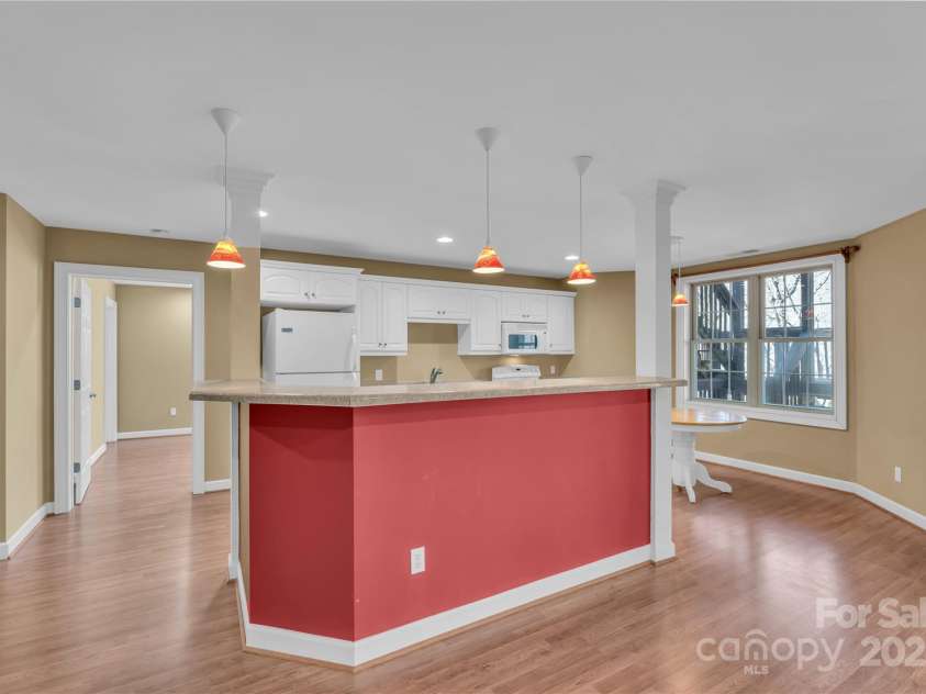 20 Moccasin Flower Trail, Landrum, SC 29356.  MLS# CAR4328133, YatesRealty ID 1068. 