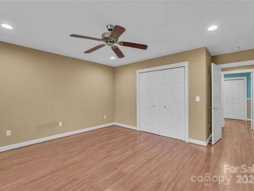 20 Moccasin Flower Trail, Landrum, SC 29356.  MLS# CAR4328133, YatesRealty ID 1068. 