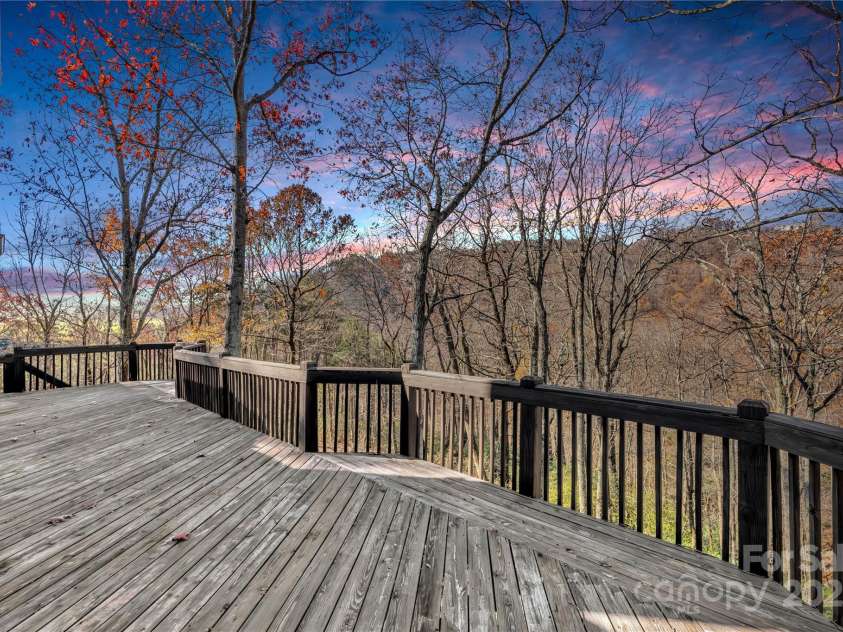 20 Moccasin Flower Trail, Landrum, SC 29356.  MLS# CAR4328133, YatesRealty ID 1068. 