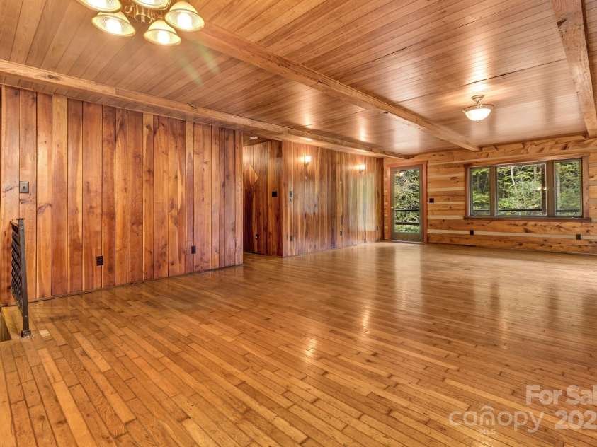 200 Dry Branch Road, Marshall, NC 28753.  MLS# CAR4308414, YatesRealty ID 10680. 