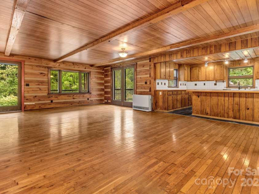 200 Dry Branch Road, Marshall, NC 28753.  MLS# CAR4308414, YatesRealty ID 10680. 
