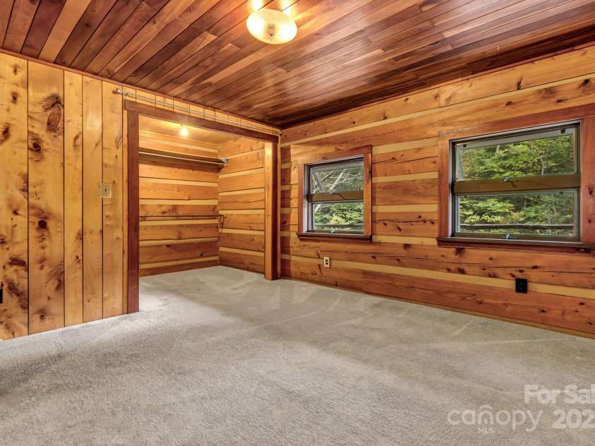 200 Dry Branch Road, Marshall, NC 28753.  MLS# CAR4308414, YatesRealty ID 10680. 