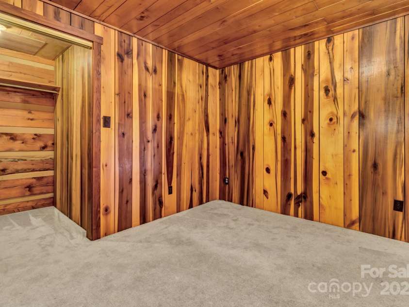 200 Dry Branch Road, Marshall, NC 28753.  MLS# CAR4308414, YatesRealty ID 10680. 