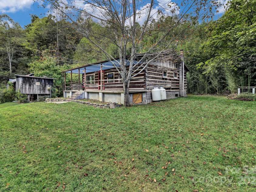 200 Dry Branch Road, Marshall, NC 28753.  MLS# CAR4308414, YatesRealty ID 10680. 