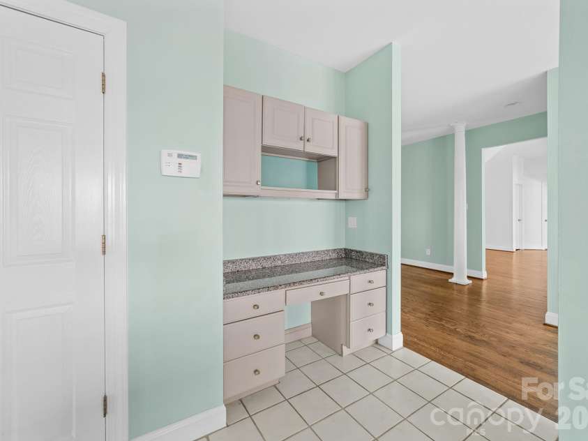 132 Clearwater Lane, Mooresville, NC 28117.  MLS# CAR4354488, YatesRealty ID 10681. 