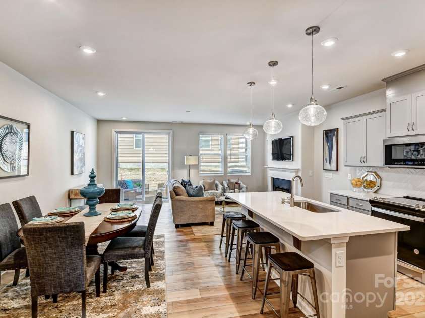 8013 Downy Oak Lane, Charlotte, NC 28269.  MLS# CAR4233950, YatesRealty ID 10681. For representation purposes of floorplan only, actual homesite is under construction and design and structural options may vary