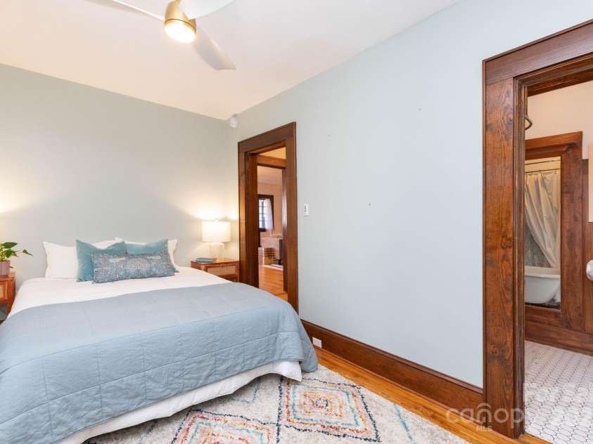302 Iron Ridge Loop, Asheville, NC 28806.  MLS# CAR4321229, YatesRealty ID 10682. Main level bedroom