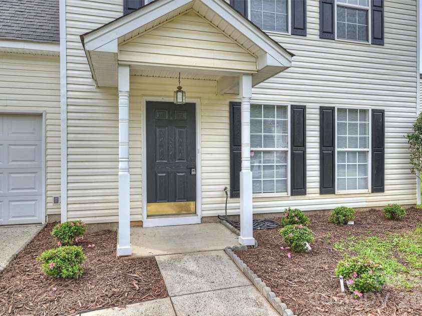 11118 Gold Pan Road, Charlotte, NC 28215.  MLS# CAR4367608, YatesRealty ID 10683. 