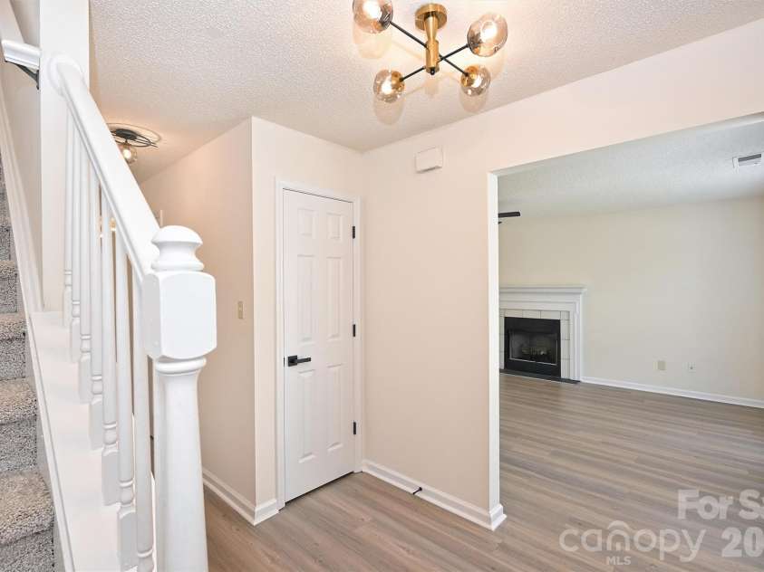 11118 Gold Pan Road, Charlotte, NC 28215.  MLS# CAR4367608, YatesRealty ID 10683. 