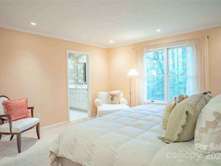 290 Tranquility Place, Hendersonville, NC 28739.  MLS# CAR4252243, YatesRealty ID 10683. 