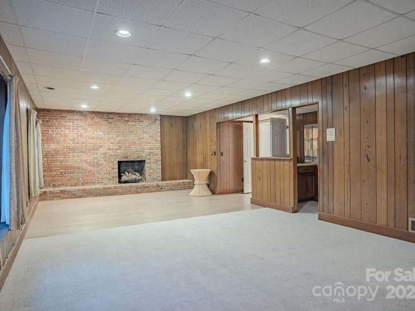 290 Tranquility Place, Hendersonville, NC 28739.  MLS# CAR4252243, YatesRealty ID 10683. 
