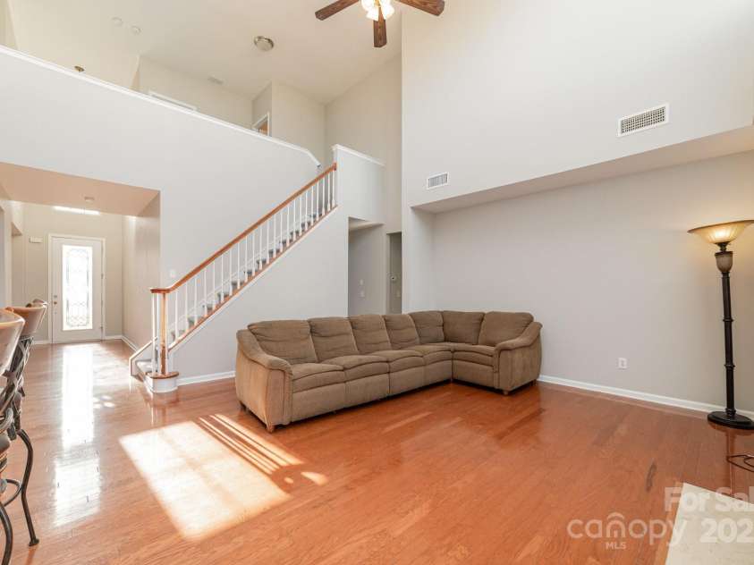 16737 Winston Oaks Court, Charlotte, NC 28213.  MLS# CAR4213082, YatesRealty ID 10685. 