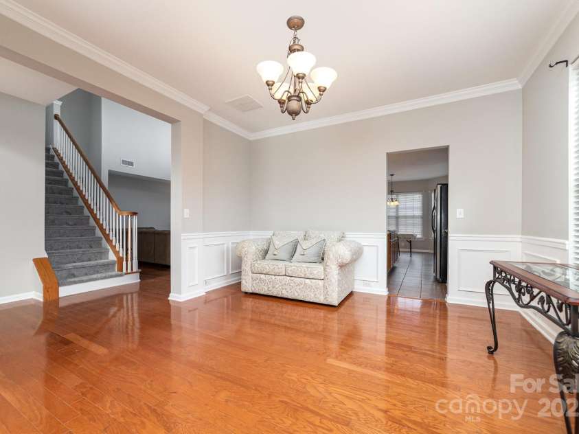 16737 Winston Oaks Court, Charlotte, NC 28213.  MLS# CAR4213082, YatesRealty ID 10685. 