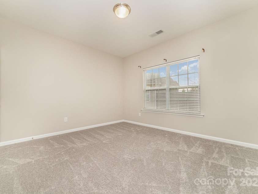 16737 Winston Oaks Court, Charlotte, NC 28213.  MLS# CAR4213082, YatesRealty ID 10685. 