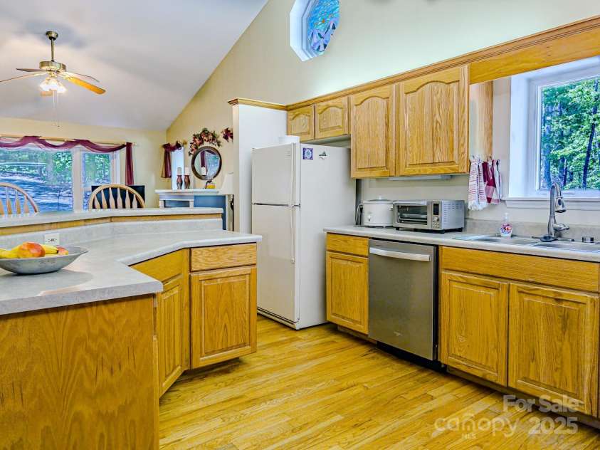 164 Forest Ridge Drive, Rutherfordton, NC 28139.  MLS# CAR4252885, YatesRealty ID 10687. 