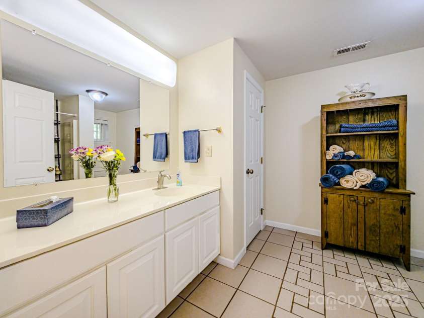 164 Forest Ridge Drive, Rutherfordton, NC 28139.  MLS# CAR4252885, YatesRealty ID 10687. 