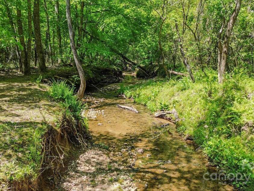 164 Forest Ridge Drive, Rutherfordton, NC 28139.  MLS# CAR4252885, YatesRealty ID 10687. 